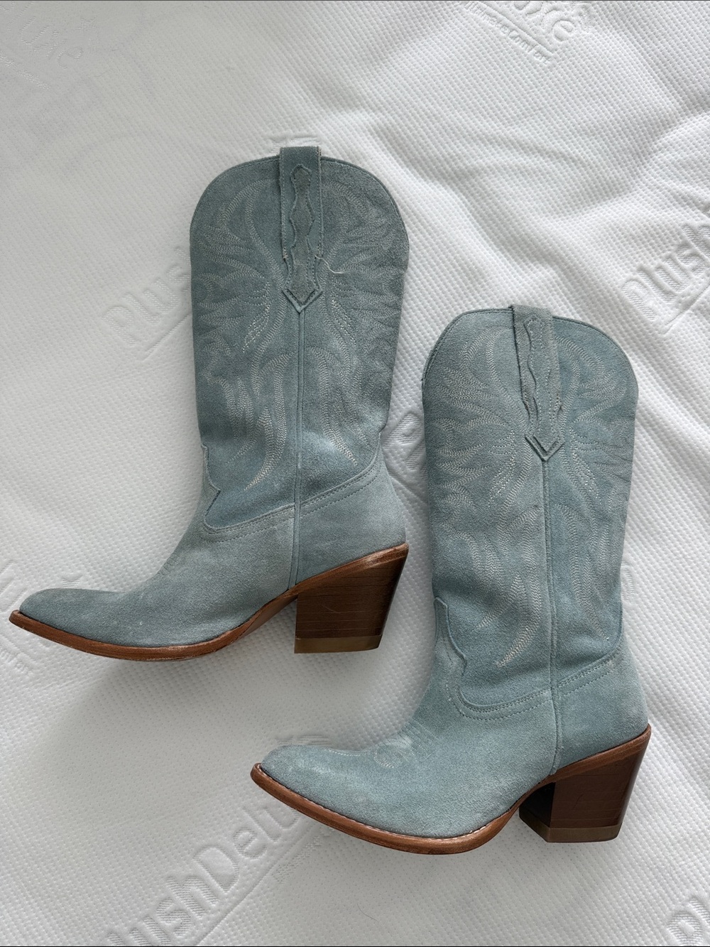Idyllwind Women's Light Blue Suede Western Boots with Block Heel